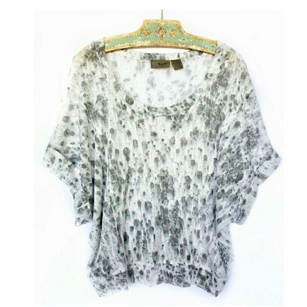 MISS ME MESH OVERSIZED SPLATTER PRINT TOP WOMENS SIZE S
